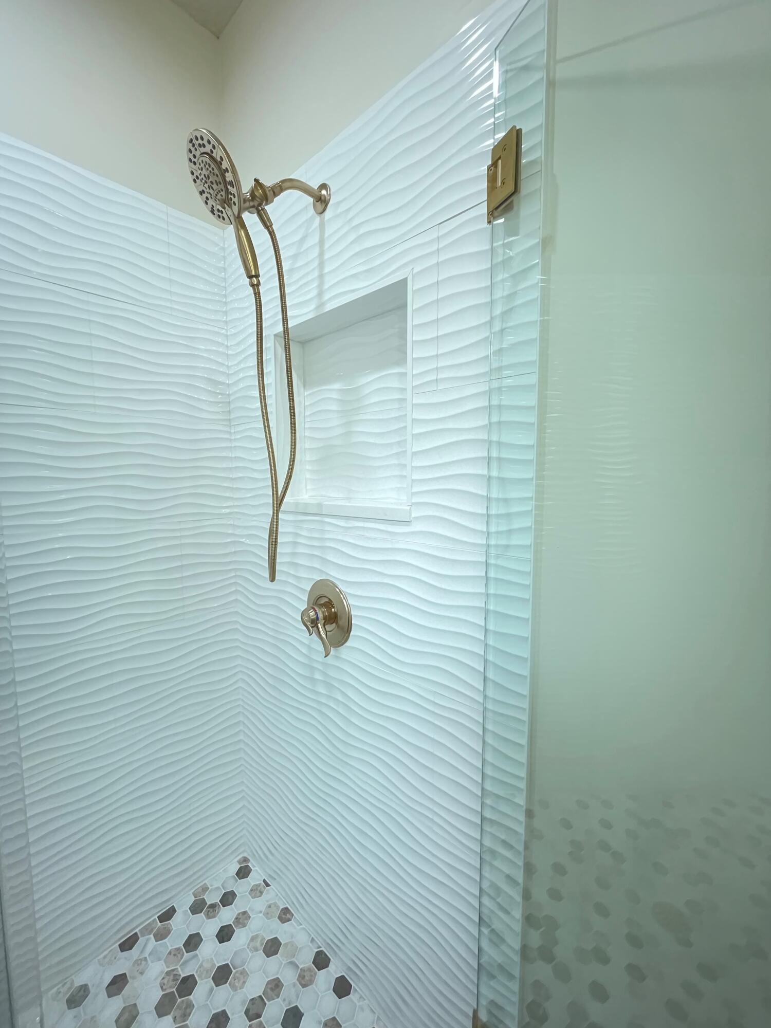 220 Blackburn Road Pikeville, TN 37367 - Photo 36 of 50 SHOWER CLOSE UP
