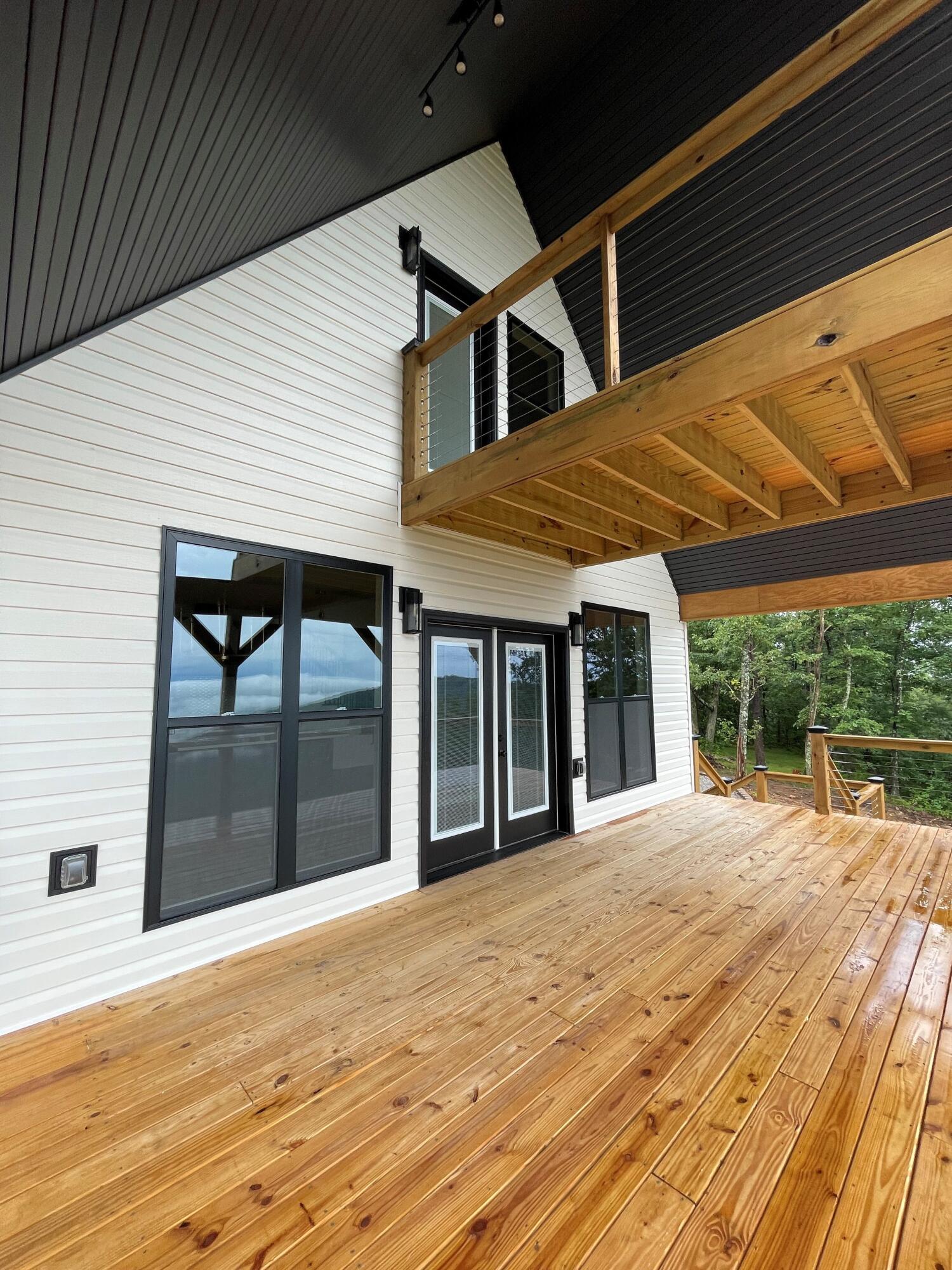 220 Blackburn Road Pikeville, TN 37367 - Photo 44 of 50 COVERED DECK