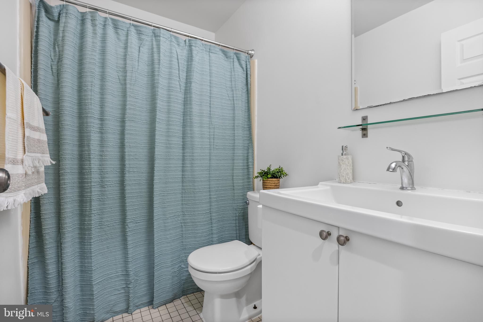 502 Barclay Walk Cherry Hill, NJ 08034 - Photo 9 of 31 Main Full Bathroom