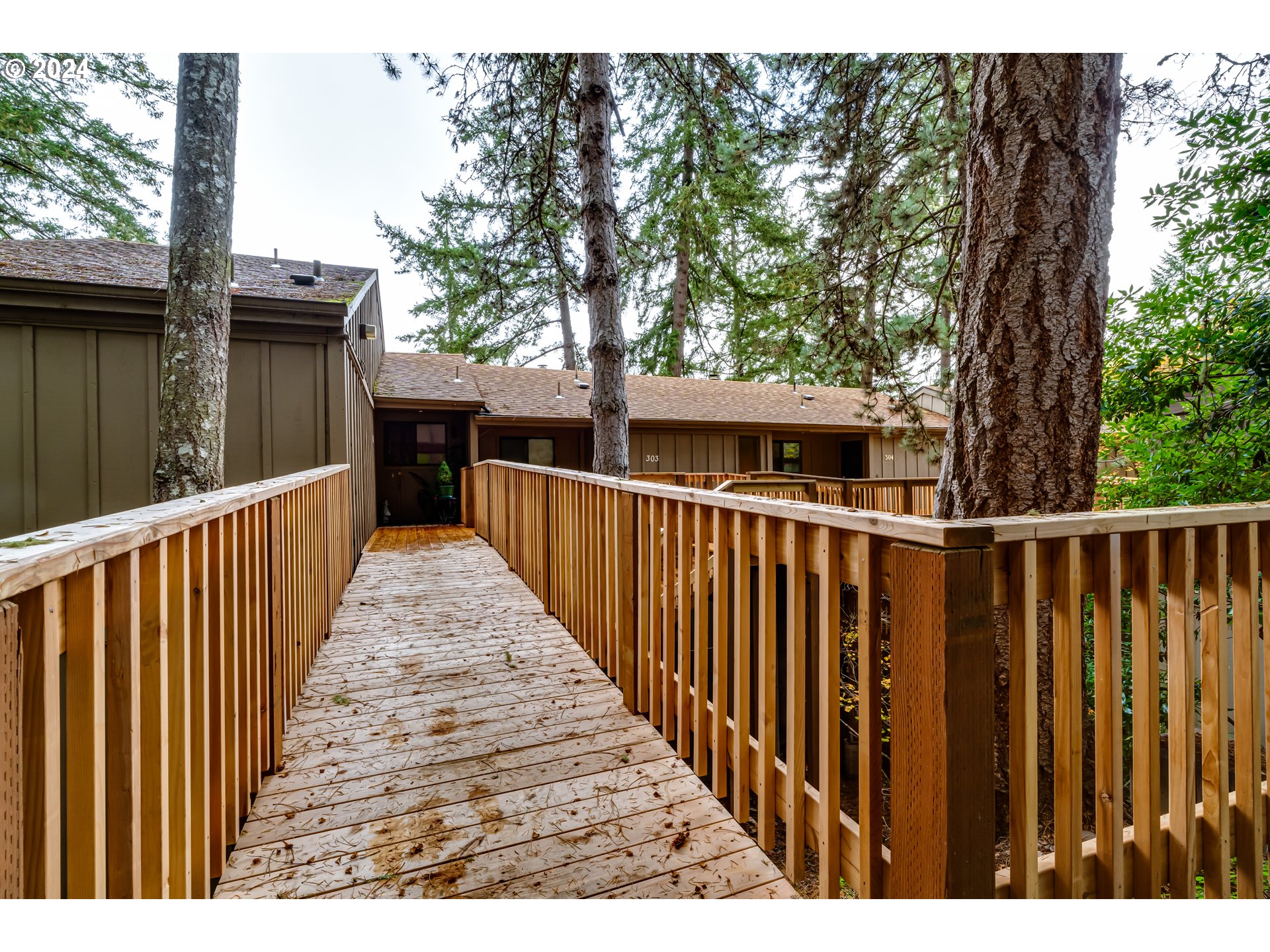 302 Woodcutter Way Eugene, OR 97405 - Photo 19 of 31