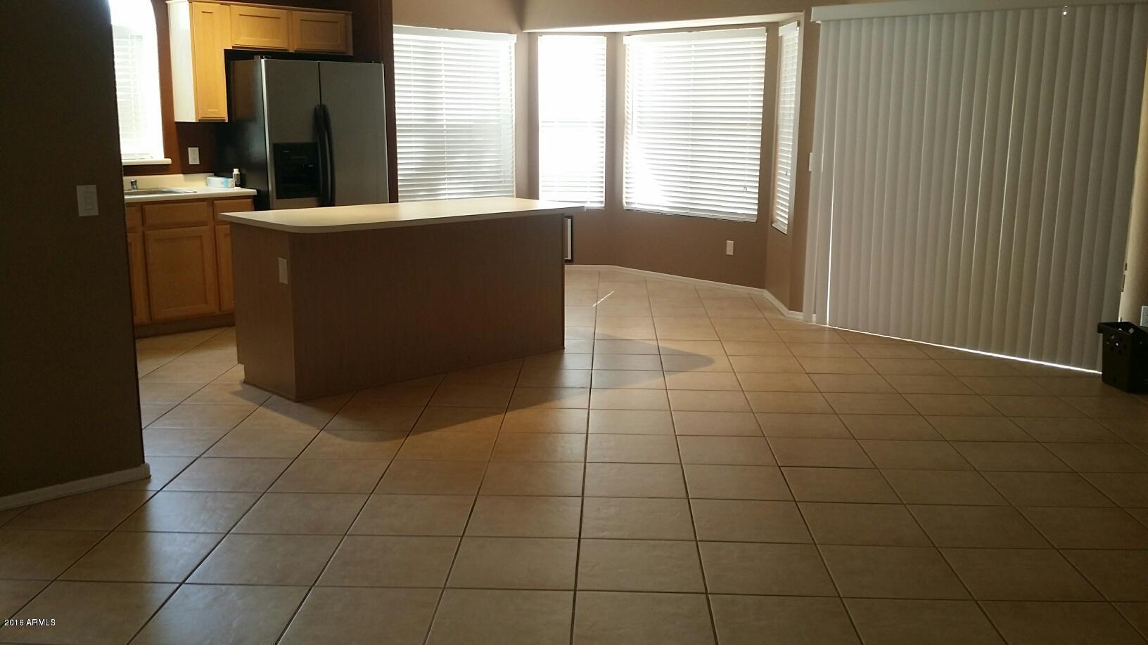 7841 West Boca Raton Road Peoria, AZ 85381 - Photo 7 of 19 20151105214507626357000000-o