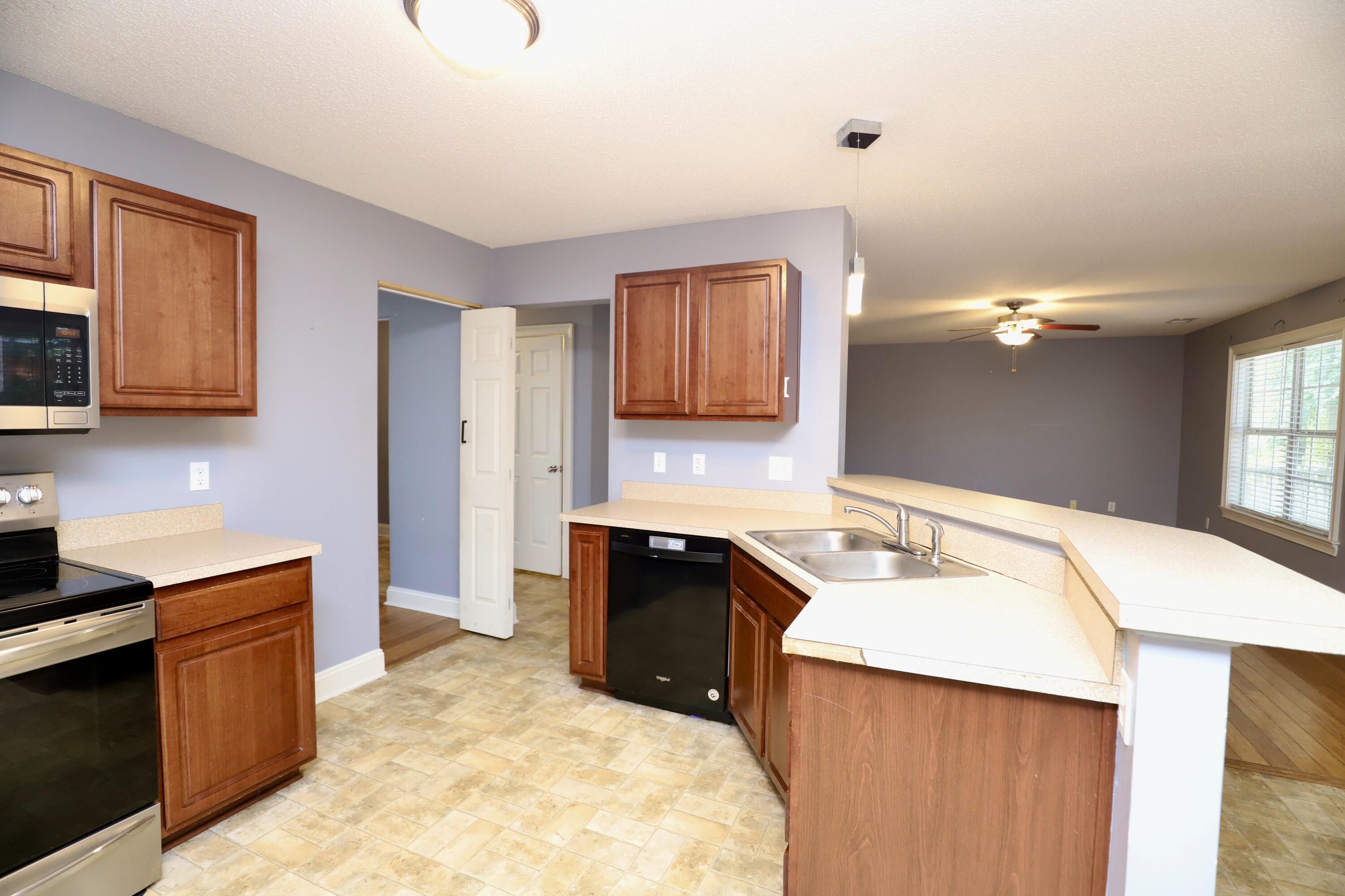 1113 Chivalry Street Sumter, SC 29154 - Photo 15 of 61