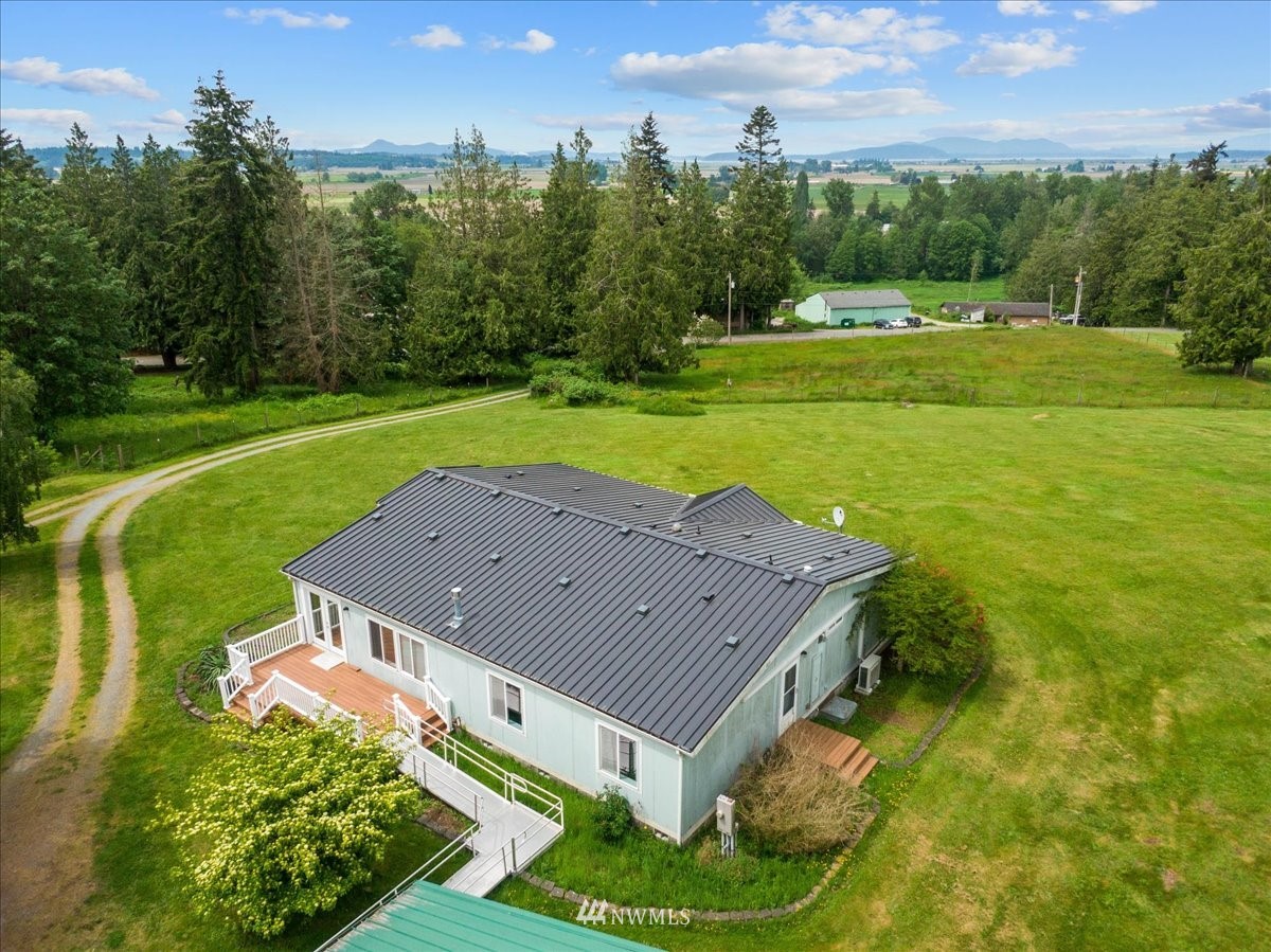 17455 Allen Road Bow, WA 98232 - Photo 29 of 33 a aerial view of a house with big yard