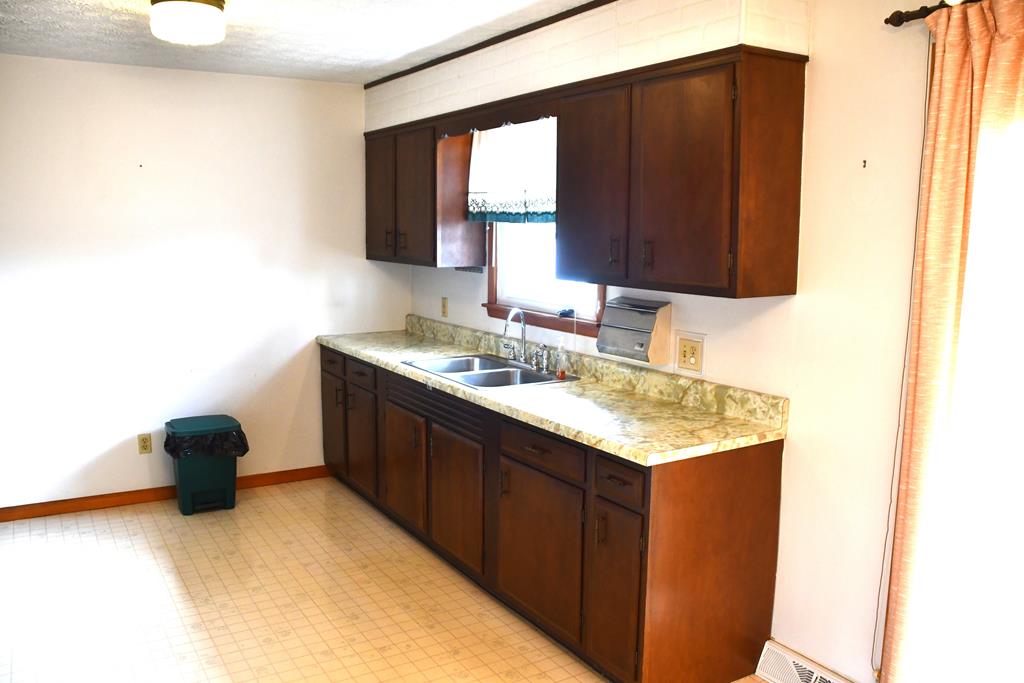 1052 Spruce Road Summerville, PA 15864 - Photo 16 of 38 Gallery Image 16