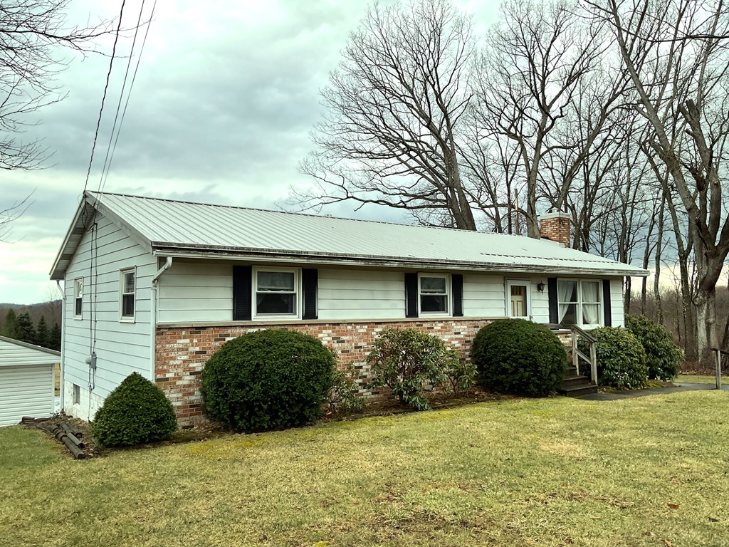 1052 Spruce Road Summerville, PA 15864 - Photo 6 of 38 Gallery Image 6