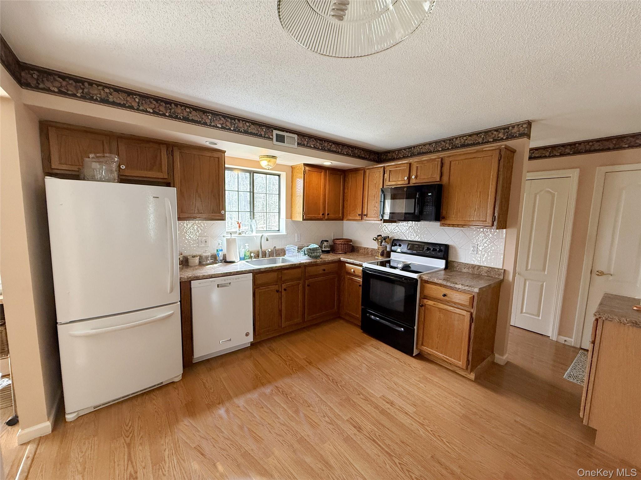 119 Stringham Road, Unit 37 LaGrangeville, NY 12540 - Photo 16 of 50