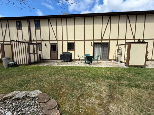$400,000 | 119 Stringham Road, Unit 37, LaGrangeville, NY 12540
