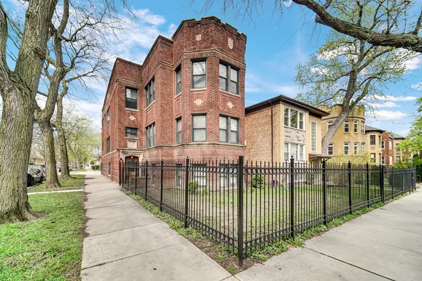 $795,000 | 5000 North Ridgeway Avenue, Chicago, IL 60625