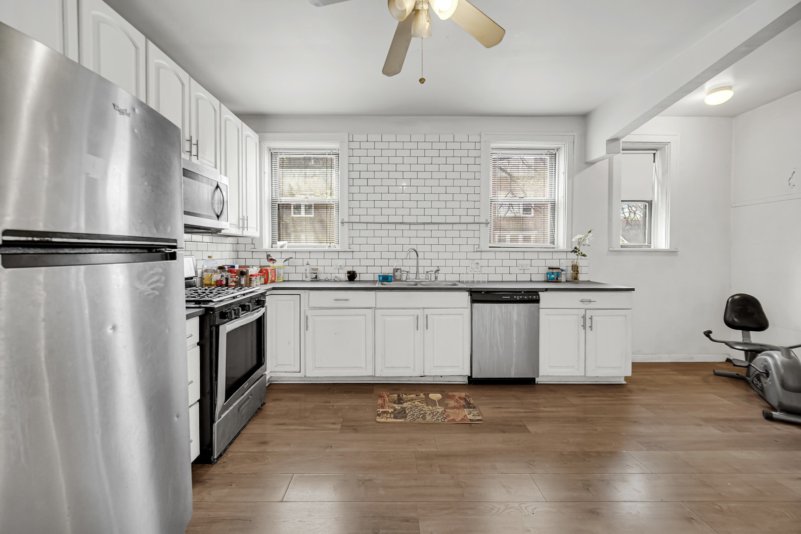 5000 North Ridgeway Avenue Chicago, IL 60625 - Photo 20 of 21