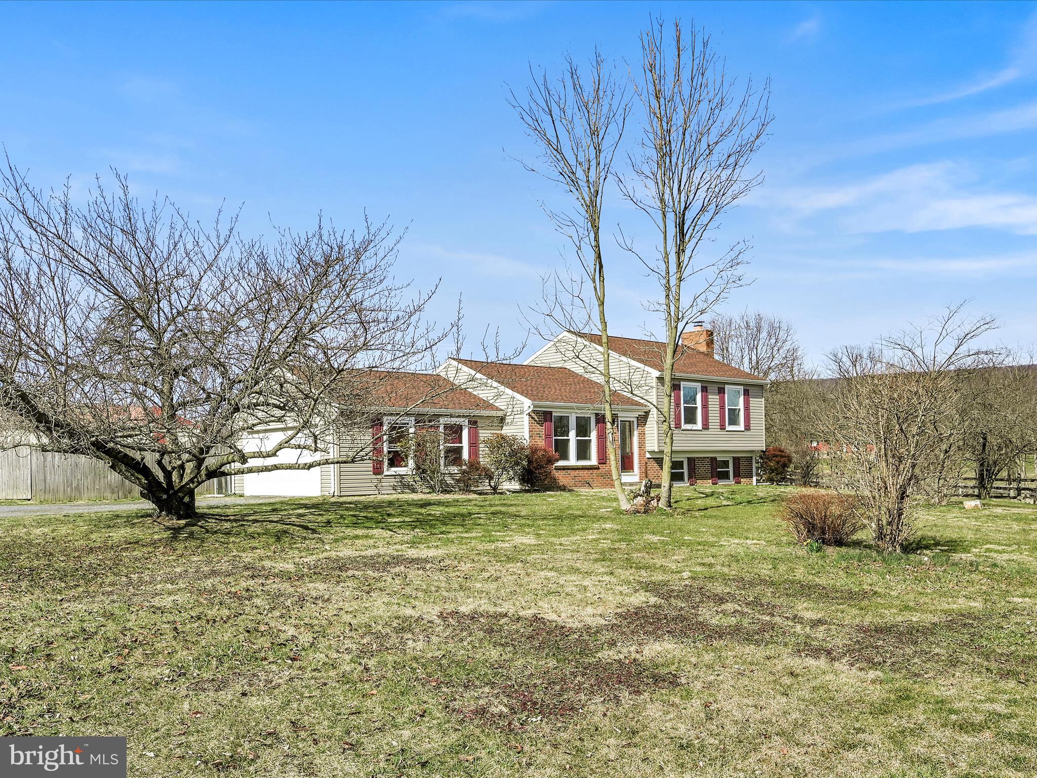 49 Bullfrog Road Grantville, PA 17028 - Photo 3 of 38 Front Yard