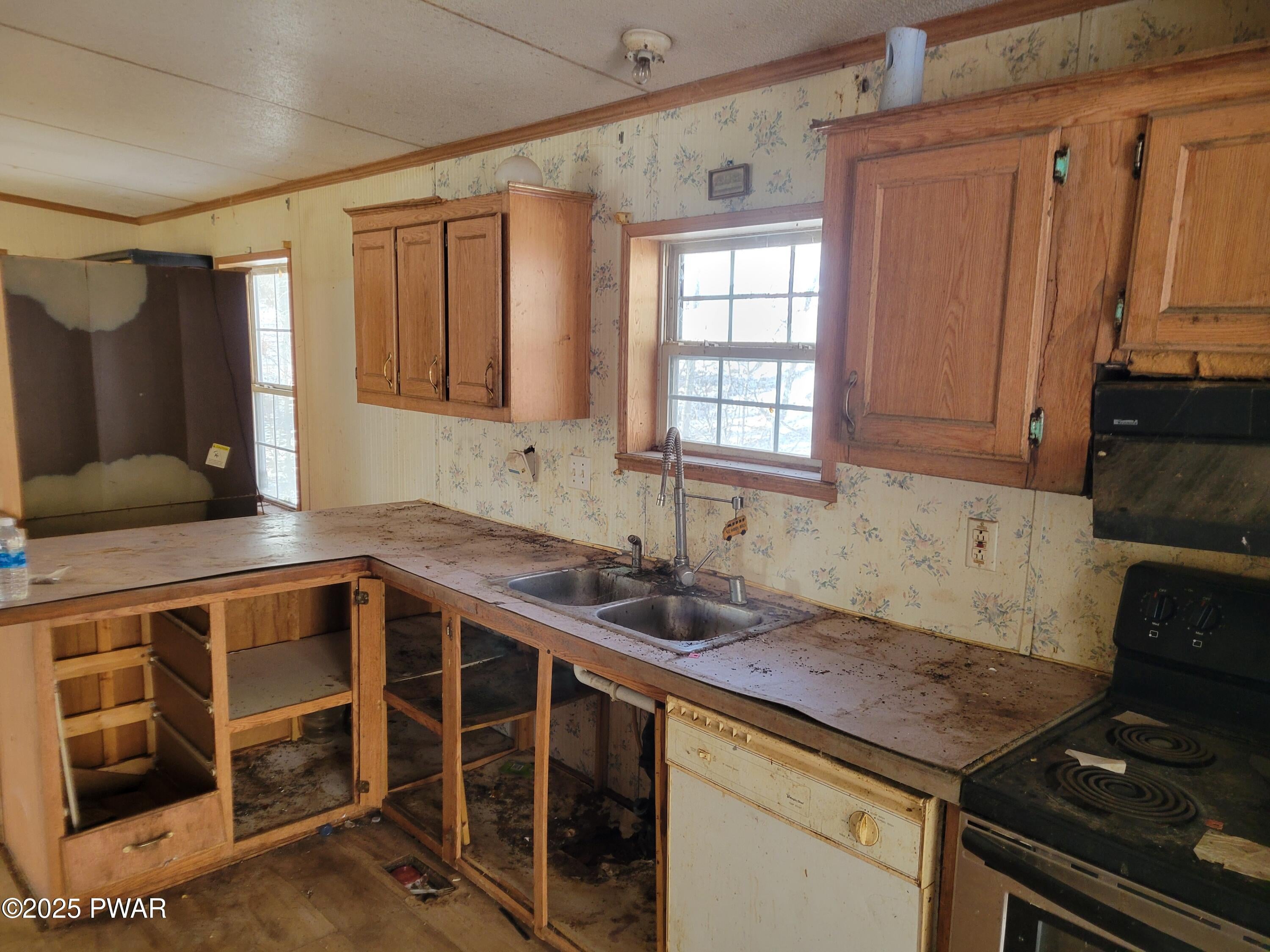42 W Road Hawley, PA 18428 - Photo 3 of 11 Kitchen