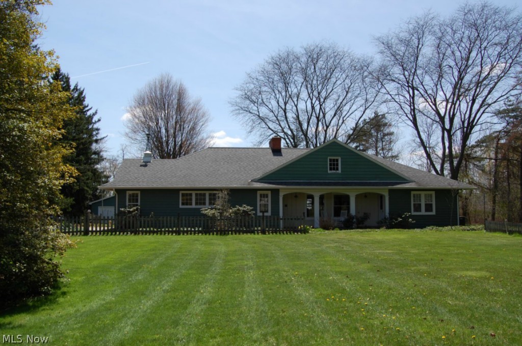 2040 Middleton Road Hudson, OH 44236 - Photo 1 of 24 Gallery Image 1