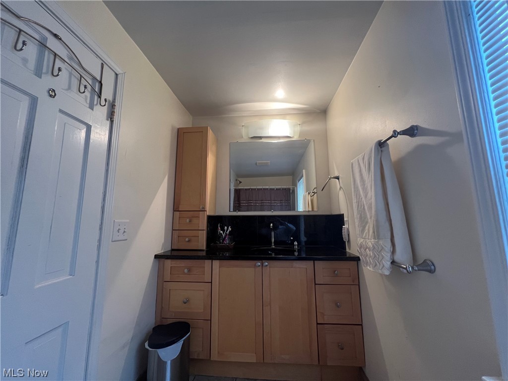 2462 White Road Cleveland, OH 44118 - Photo 16 of 23 Gallery Image 16