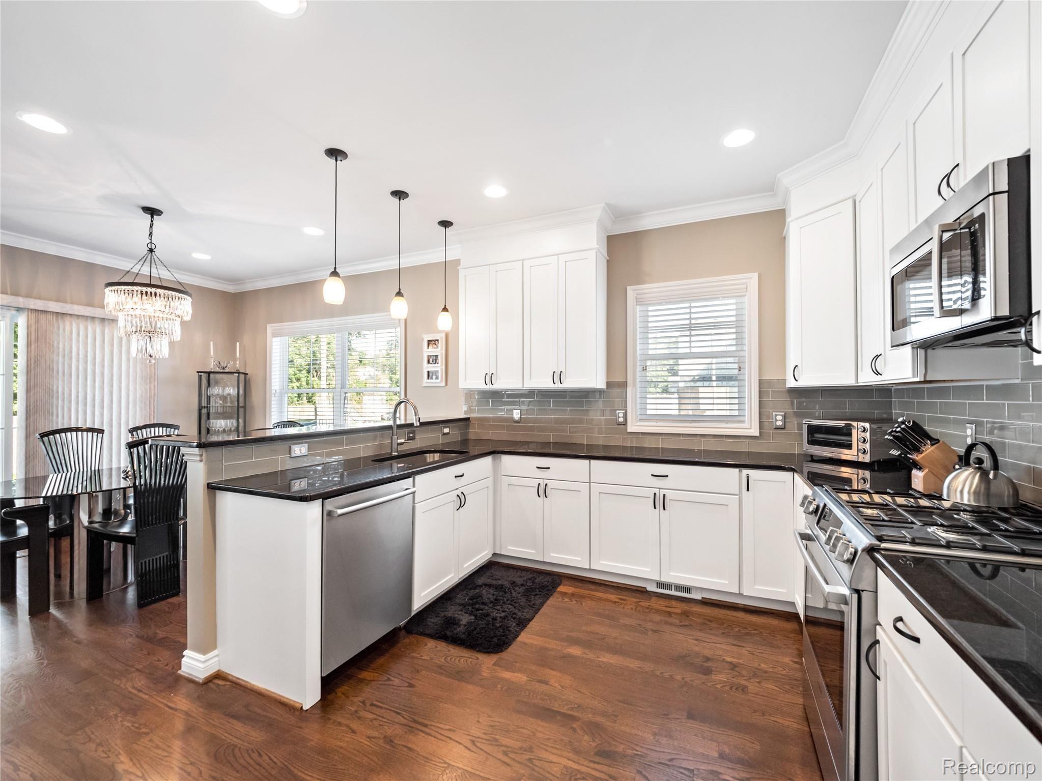 3309 Kenmore Road Berkley, MI 48072 - Photo 4 of 24 Kitchen