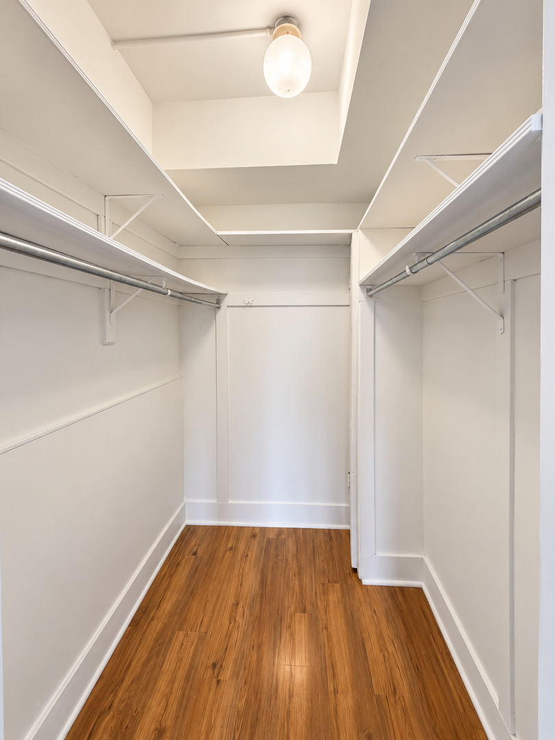 3170 North Sheridan Road, Unit 826 Chicago, IL 60657 - Photo 12 of 22 Gallery Image 12