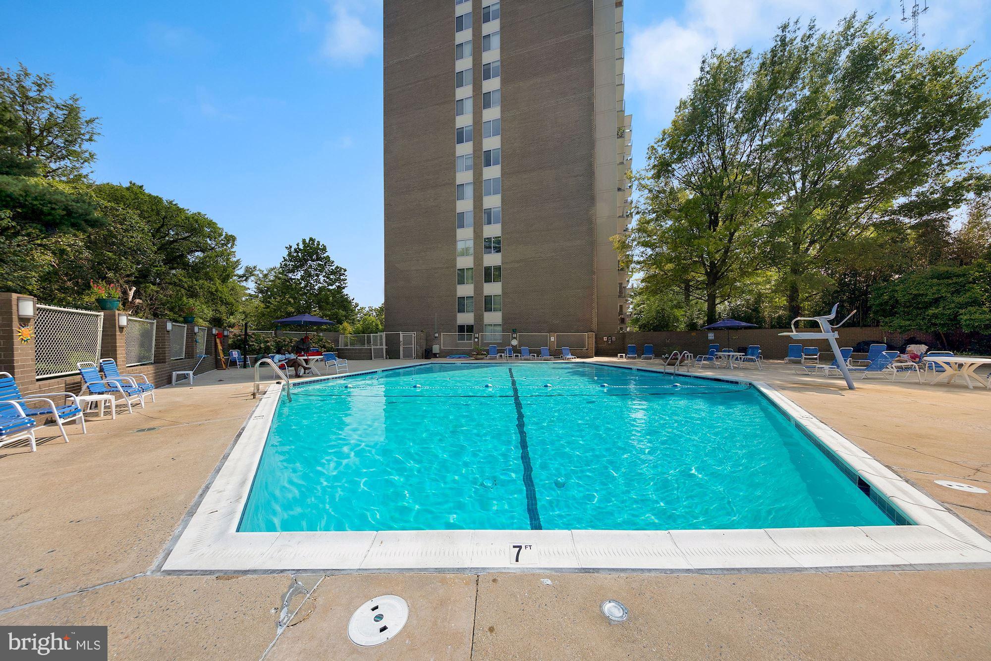 5101 River Road, Unit 609 Bethesda, MD 20816 - Photo 23 of 28 Outdoor pool