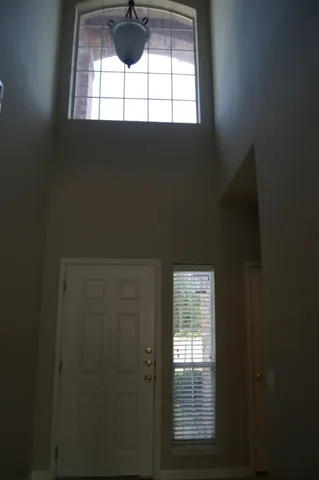 a view of empty room with window