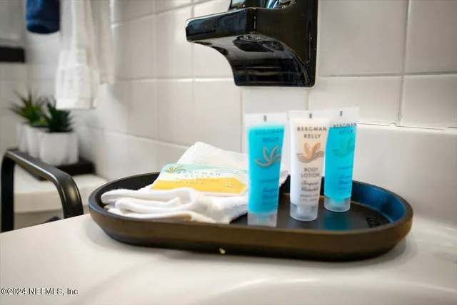 $6,400 | 1207 2nd Street South, Unit 1207, Jacksonville Beach, FL 32250