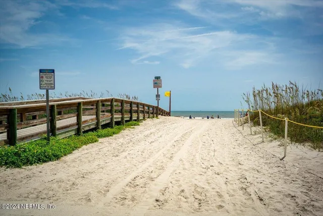 $6,400 | 1207 2nd Street South, Unit 1207, Jacksonville Beach, FL 32250