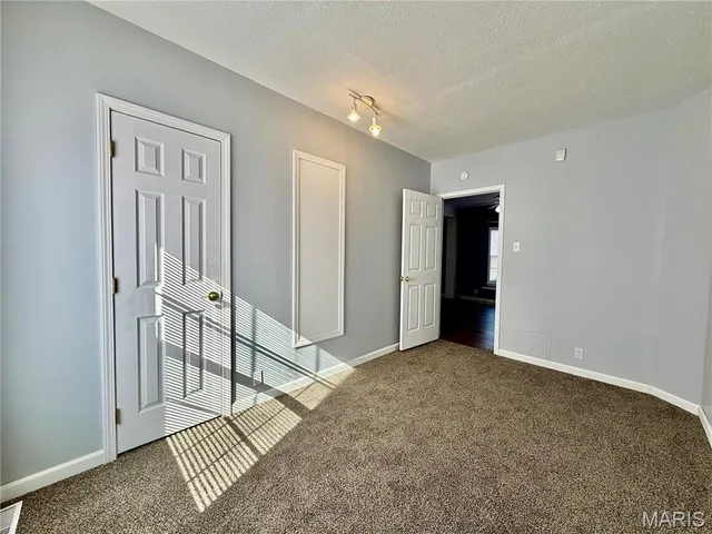 $175,000 | 100 School Street, Wilsonville, IL 62093