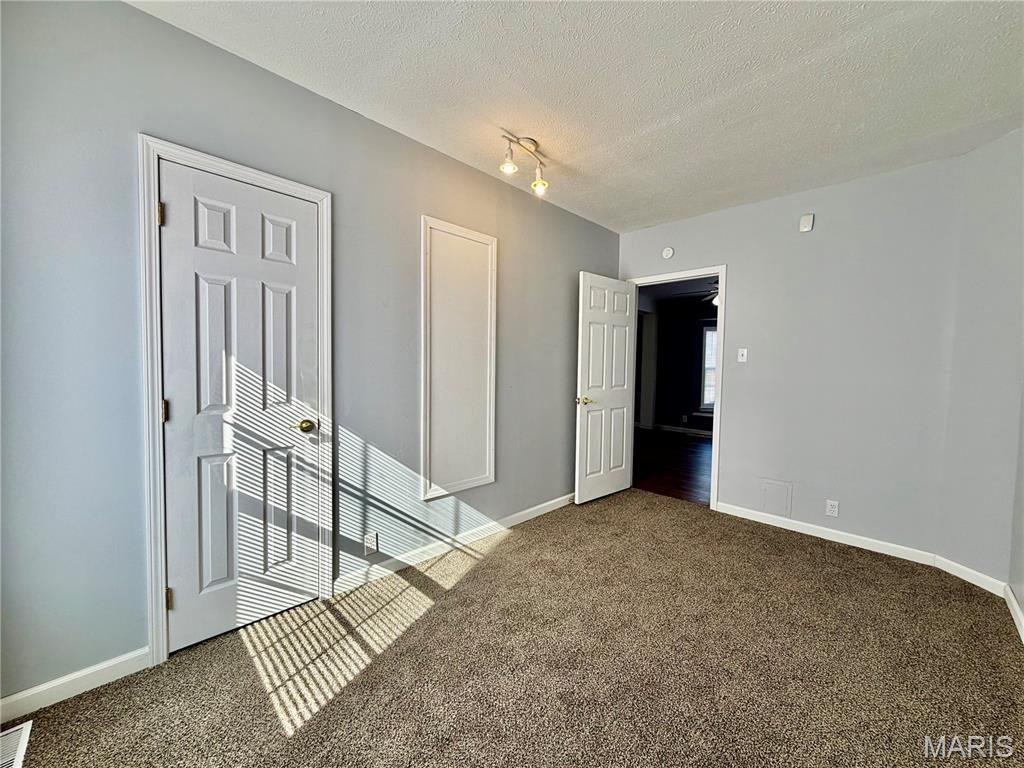 100 School Street Wilsonville, IL 62093 - Photo 20 of 31