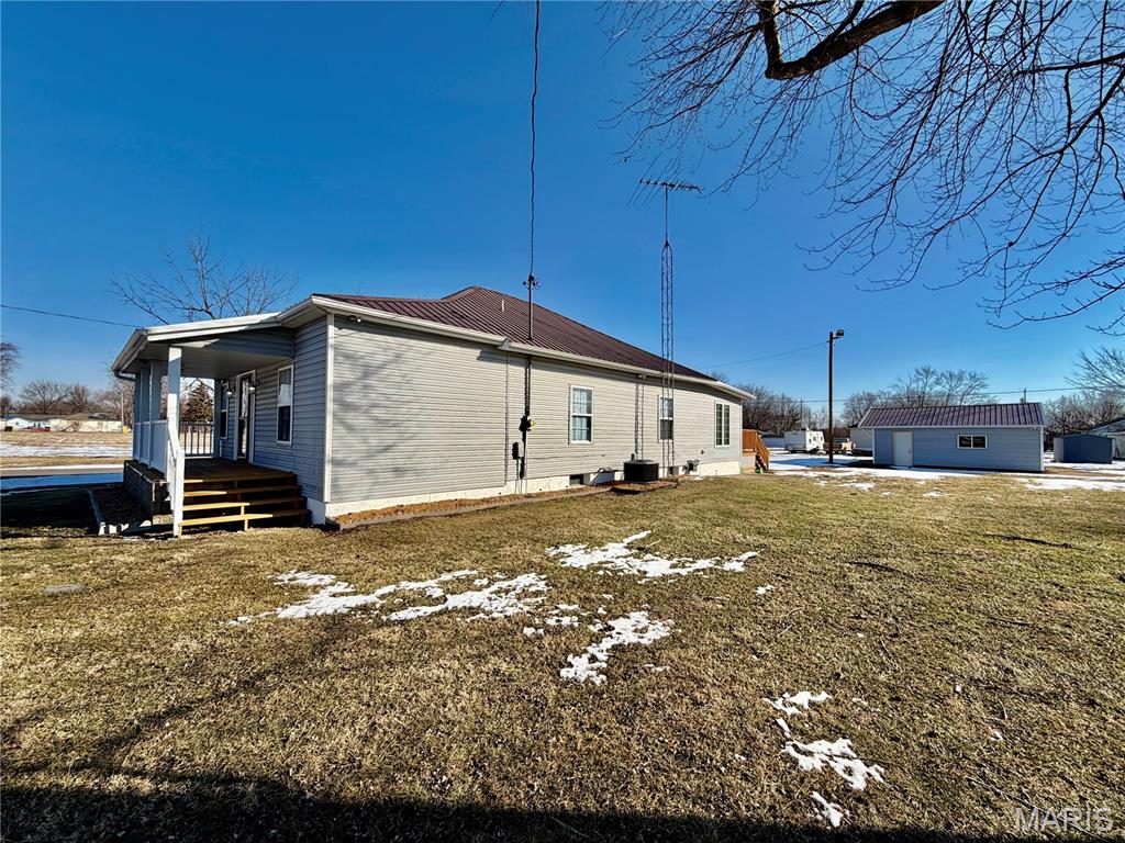 100 School Street Wilsonville, IL 62093 - Photo 28 of 31