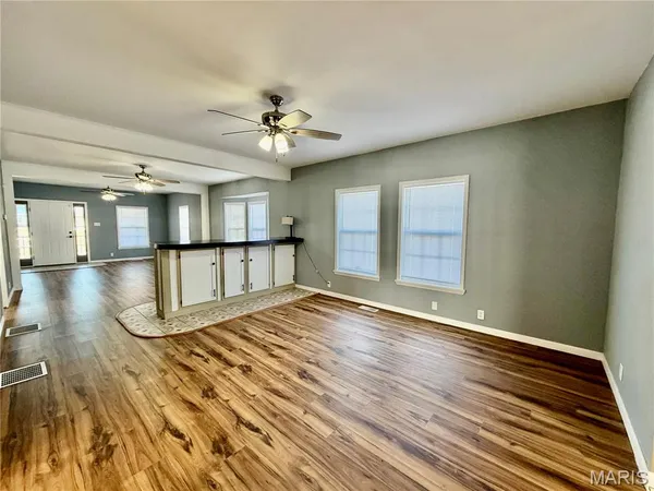 $170,000 | 100 School Street, Wilsonville, IL 62093