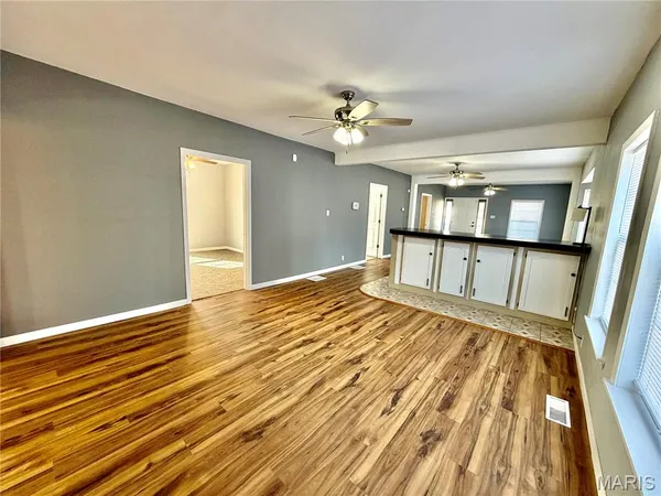 $170,000 | 100 School Street, Wilsonville, IL 62093