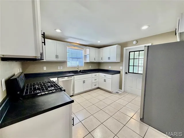 $175,000 | 100 School Street, Wilsonville, IL 62093