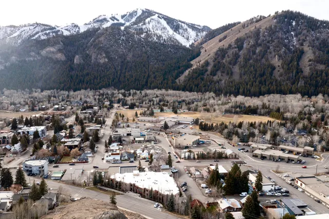 $890,000 | 360 9th Street East, Unit 25, Ketchum, ID 83340