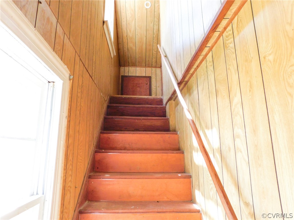 277 Deer Run Road Callao, VA 22435 - Photo 23 of 38 Gallery Image 23