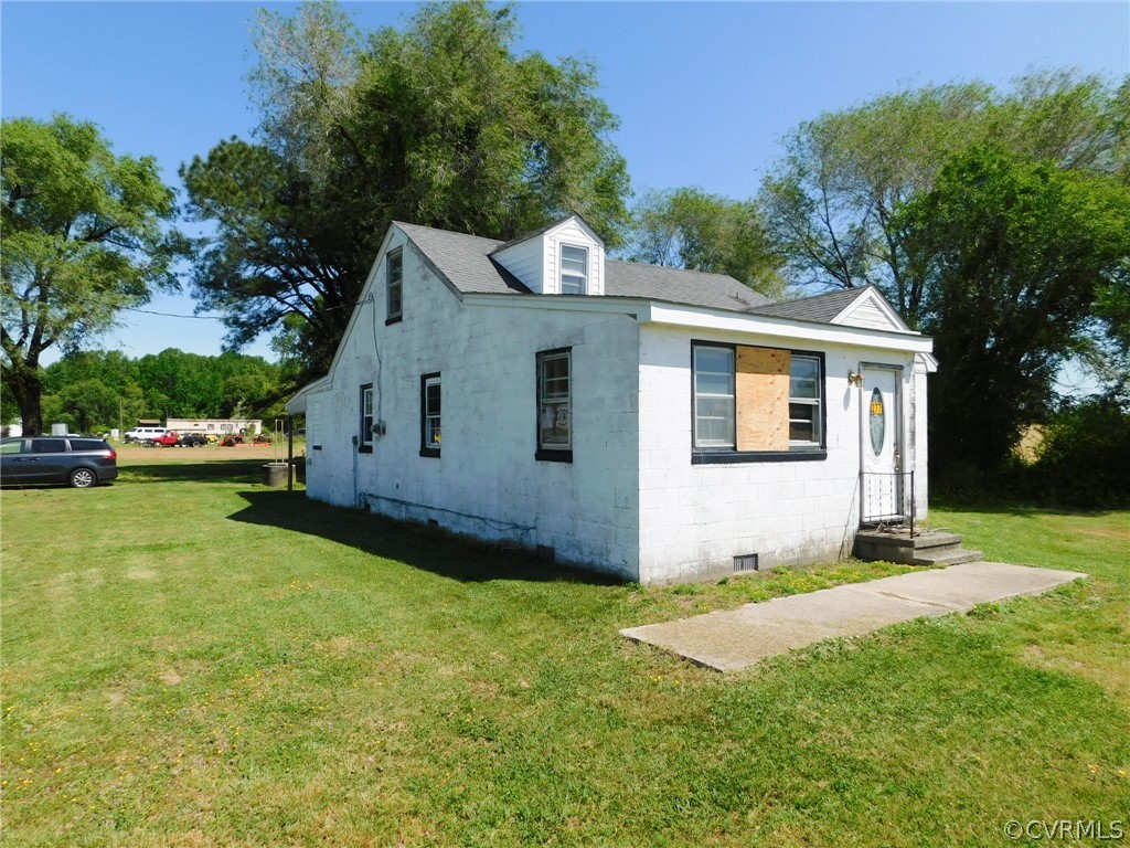277 Deer Run Road Callao, VA 22435 - Photo 4 of 38 Gallery Image 4