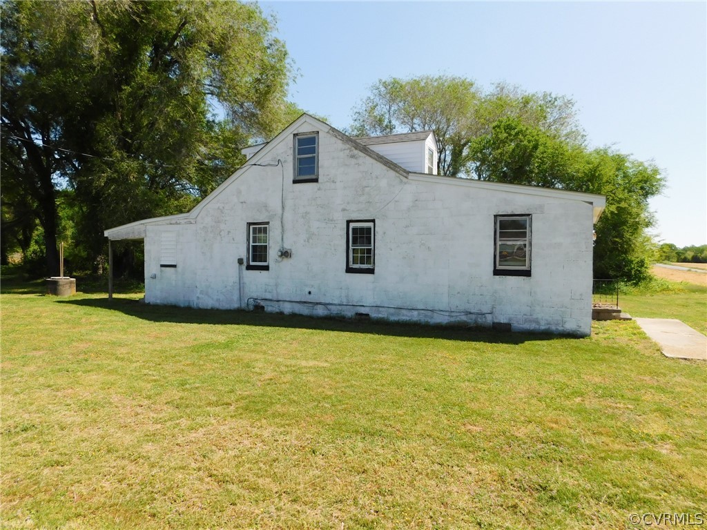 277 Deer Run Road Callao, VA 22435 - Photo 5 of 38 Gallery Image 5