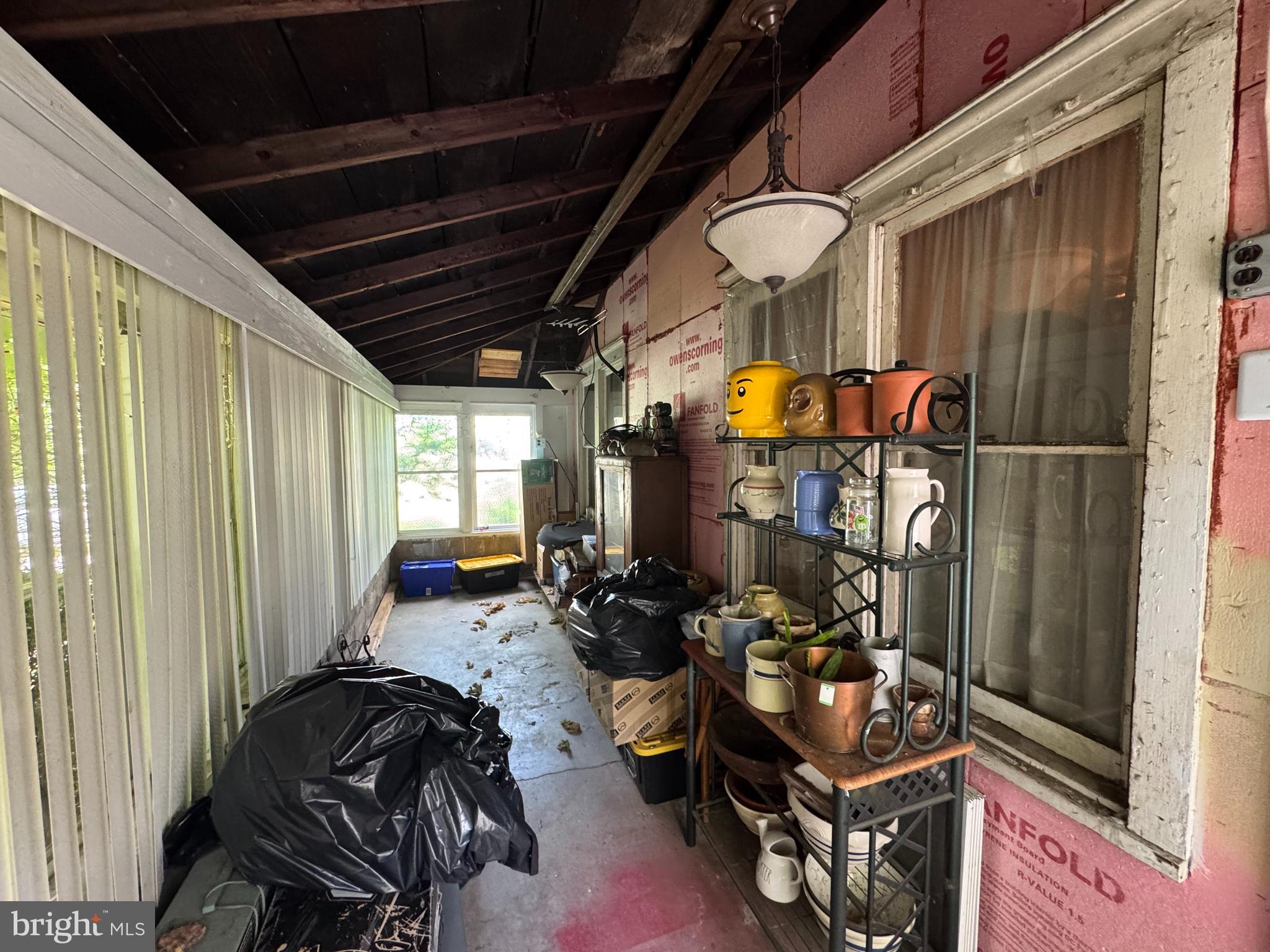 618 Newport Road Bristol, PA 19007 - Photo 4 of 14 Gallery Image 4