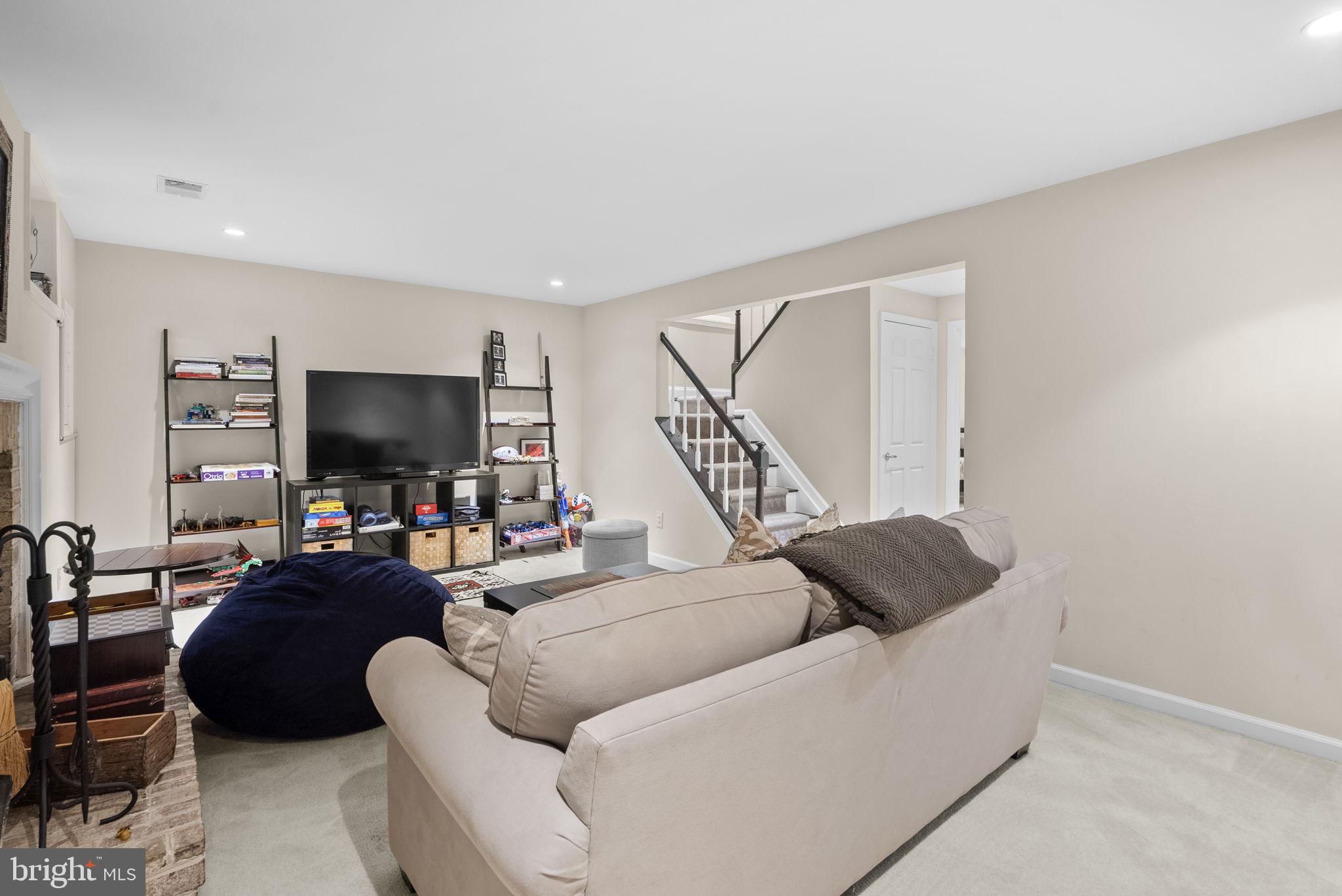 600 Sonata Way Silver Spring, MD 20901 - Photo 30 of 40