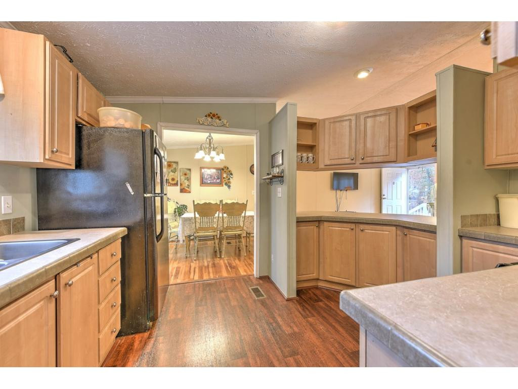 229 J Mell Johnson Road Greeneville, TN 37745 - Photo 16 of 33 Photo 17
