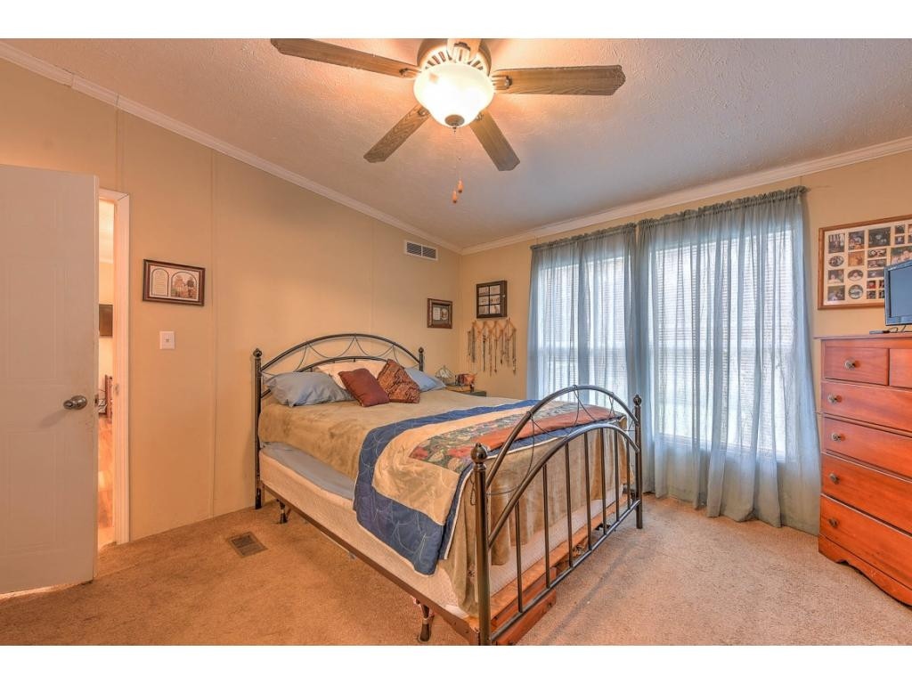 229 J Mell Johnson Road Greeneville, TN 37745 - Photo 25 of 33 Photo 26