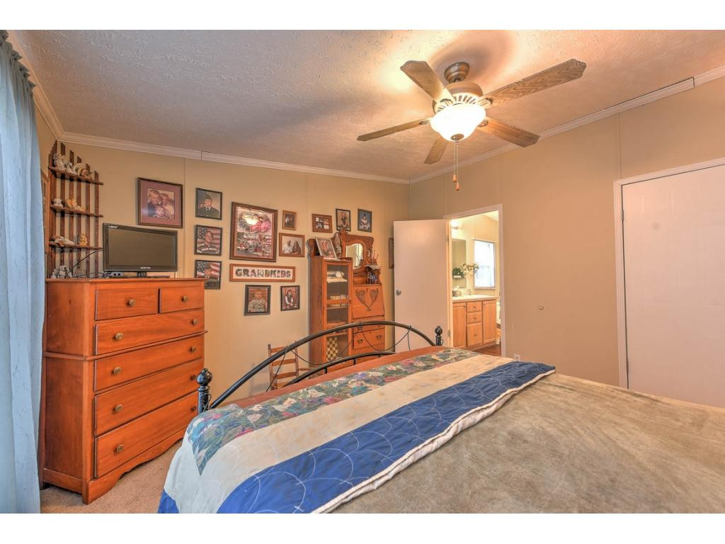 229 J Mell Johnson Road Greeneville, TN 37745 - Photo 26 of 33 Photo 27