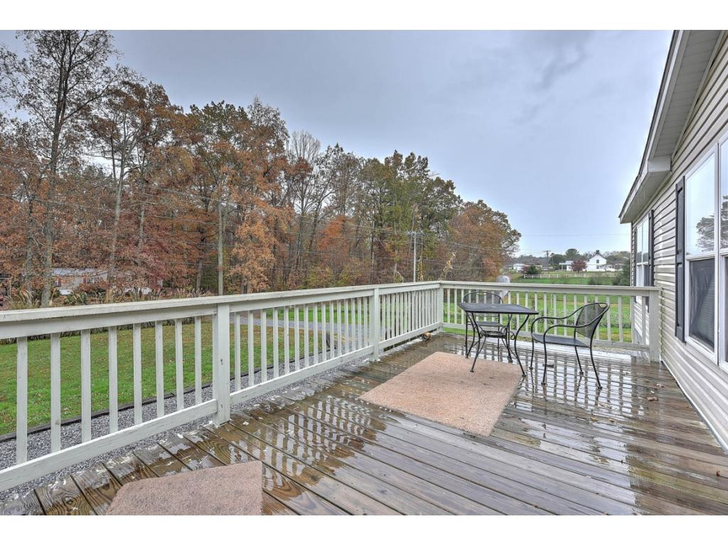 229 J Mell Johnson Road Greeneville, TN 37745 - Photo 3 of 33 Photo 3