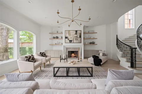 $3,199,000 | 2721 Fenwood Road, West University Place, TX 77005