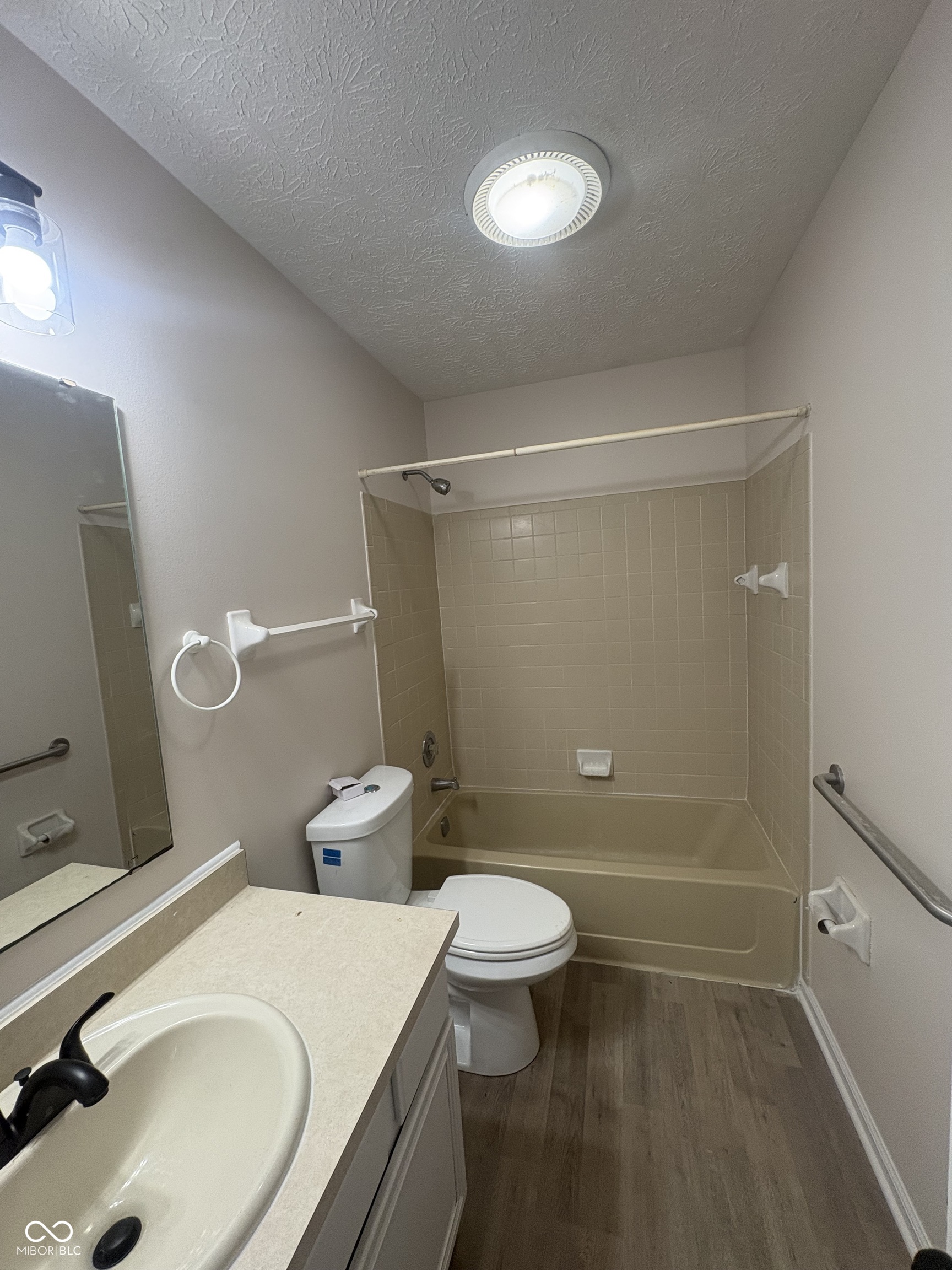 7630 Lippincott Way Indianapolis, IN 46268 - Photo 15 of 20