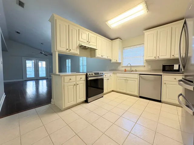 $1,950 | 3248 Addison Lane, Tallahassee, FL 32317