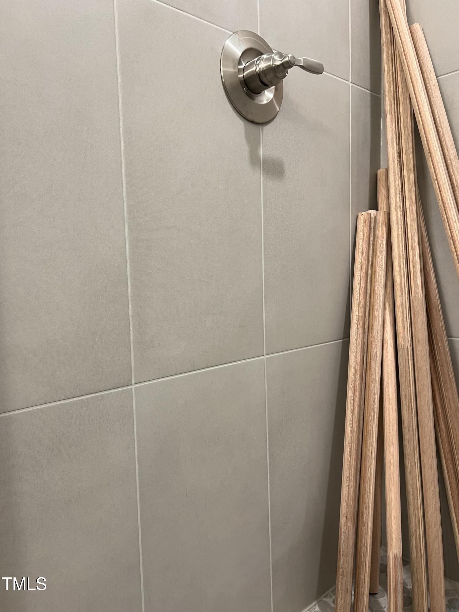 977 Lewis Road Zebulon, NC 27597 - Photo 9 of 18 Primary Shower