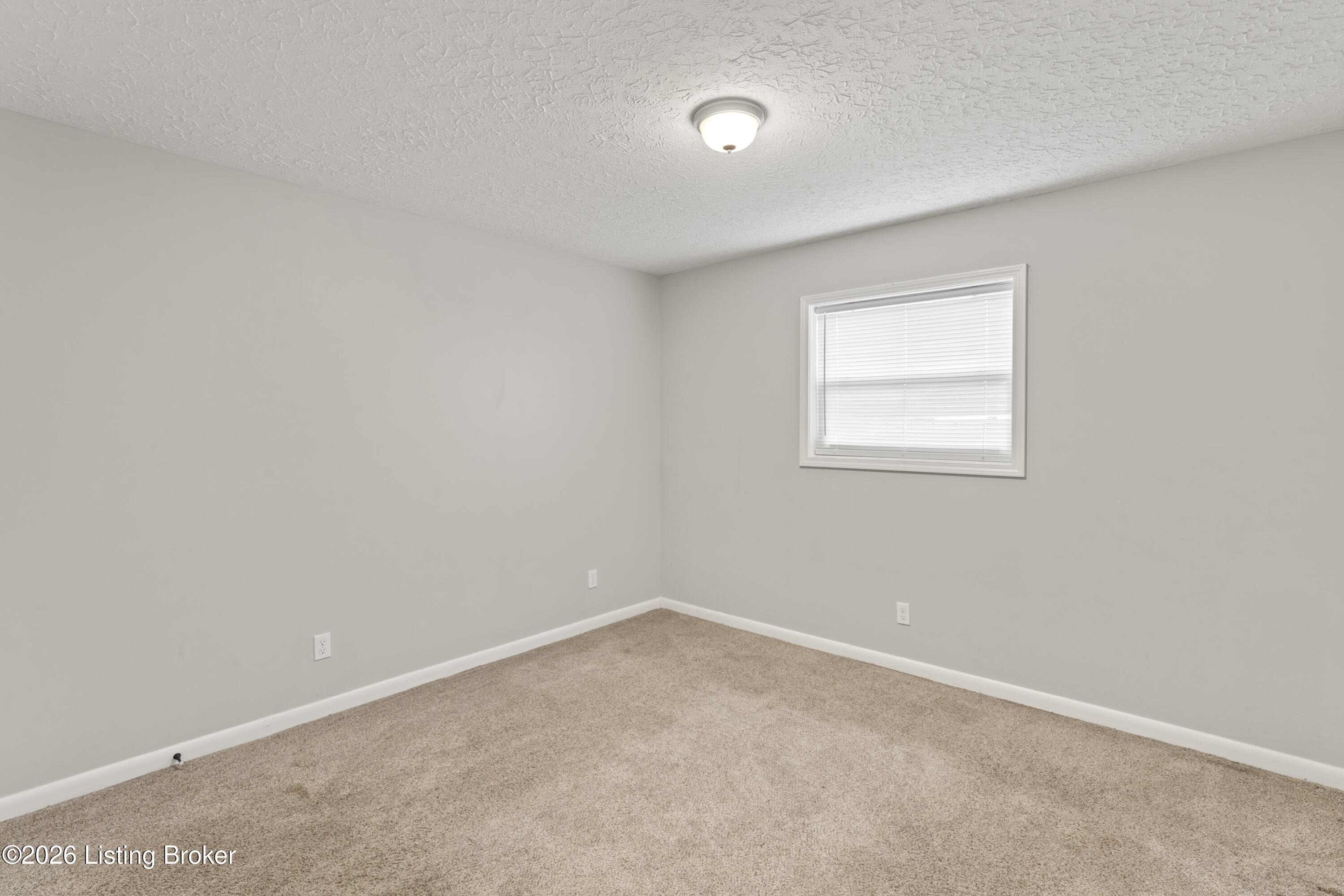 3217 Fordhaven Road, Unit 5 Louisville, KY 40214 - Photo 9 of 12 pic 11