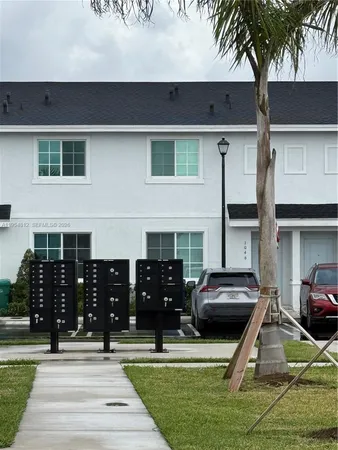 $2,500 | 585 Northwest 11th Street, Florida City, FL 33034