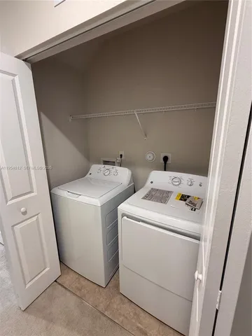 a close view of sink and tap