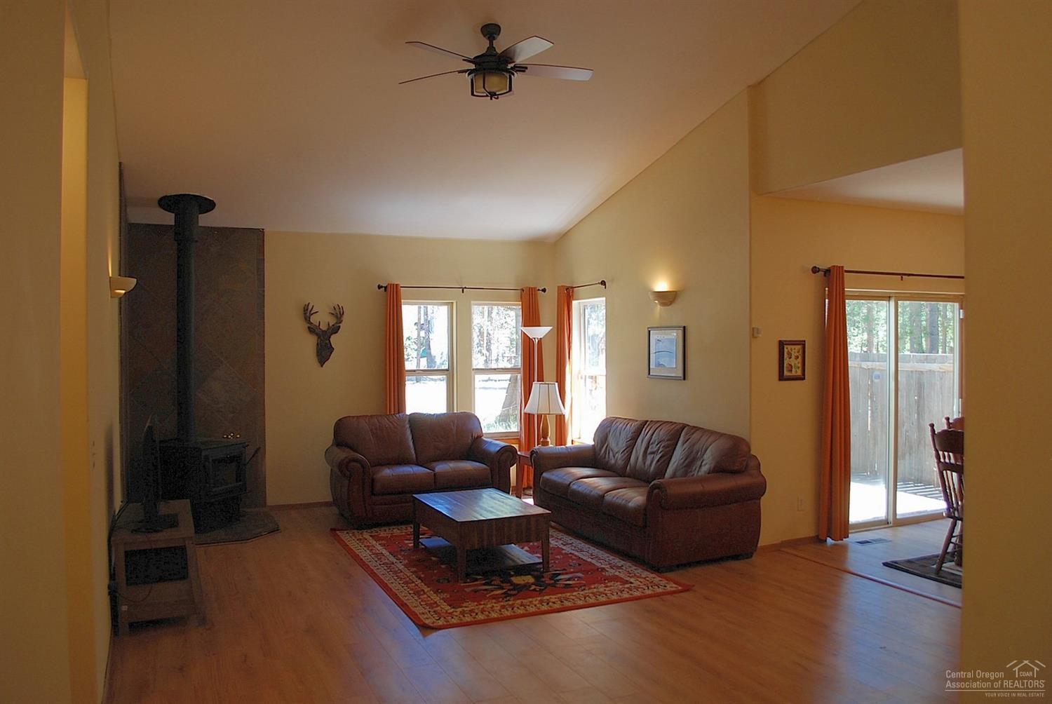 56446 Solar Drive Bend, OR 97707 - Photo 5 of 12 Additional Photo