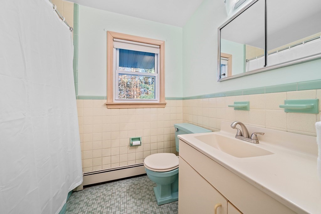 43 Rosemary Road Dedham, MA 02026 - Photo 16 of 33 Gallery Image 16