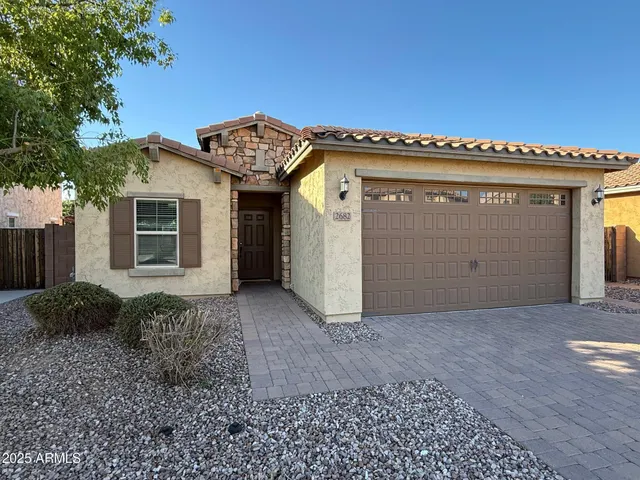 $2,185 | 2682 East Gillcrest Road, Gilbert, AZ 85298