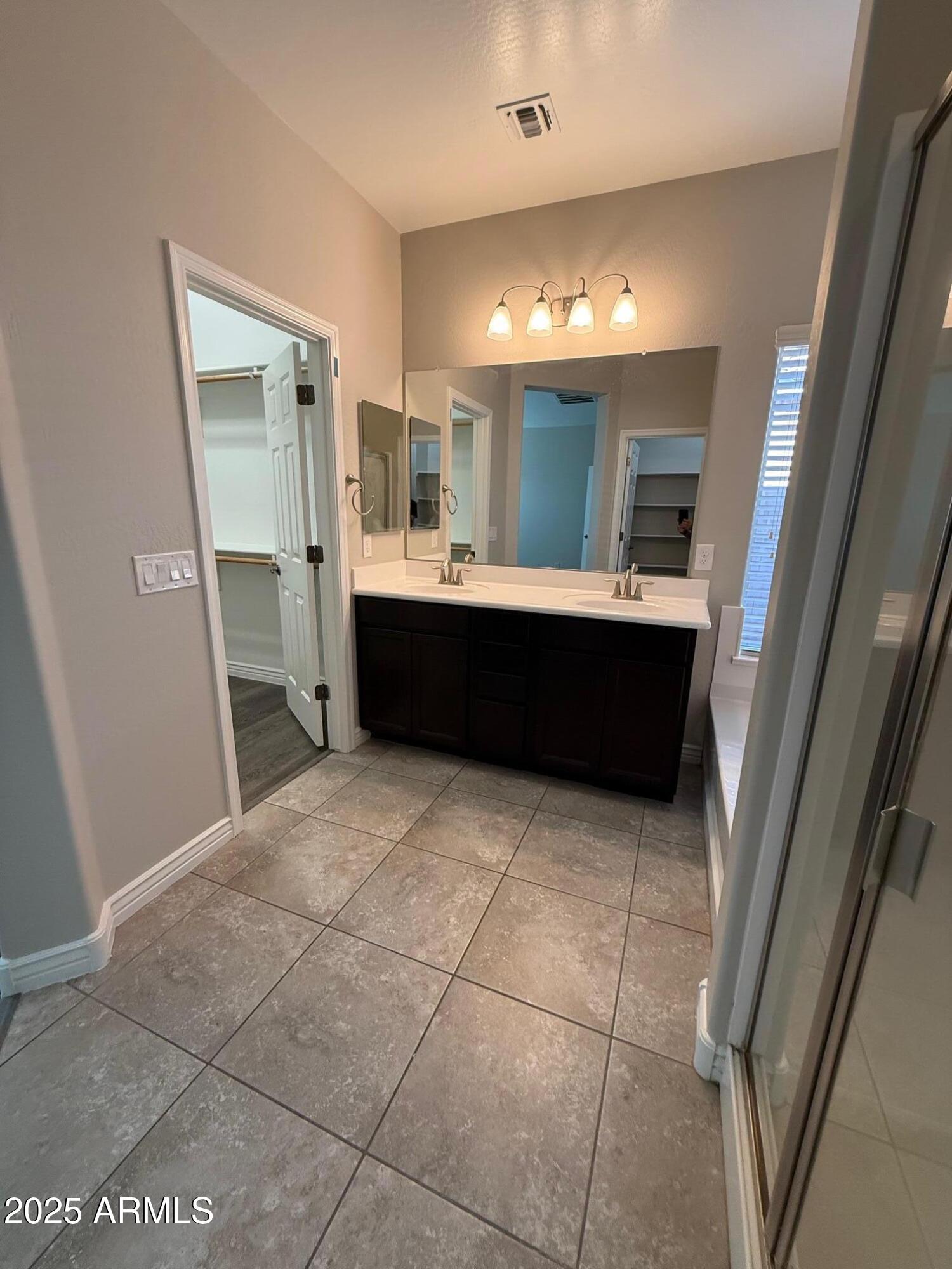 2682 East Gillcrest Road Gilbert, AZ 85298 - Photo 21 of 27 IMG_8050